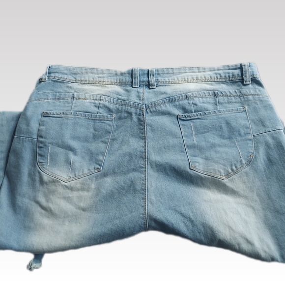 THRILL Plus Size Jeans 20 Blue Faded Bleach Wash Distressed Raw Hem Ripped Pants - Picture 6 of 16